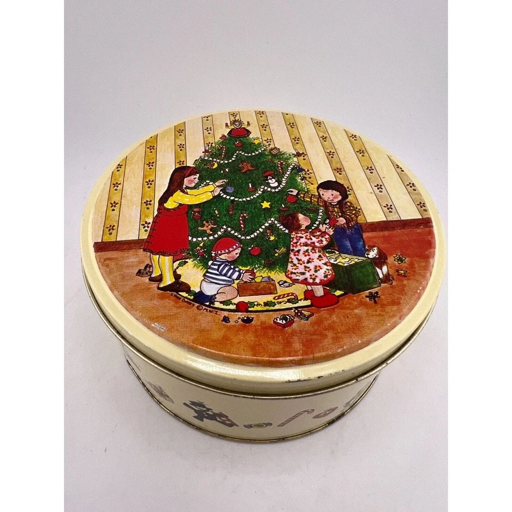 Vintage Christmas Holiday Tree with Children Canisters‎ Tin